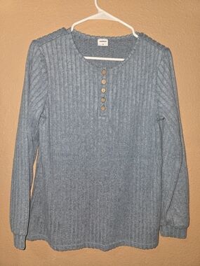 Ribbed Henley Long-Sleeve Top in Dusty Blue